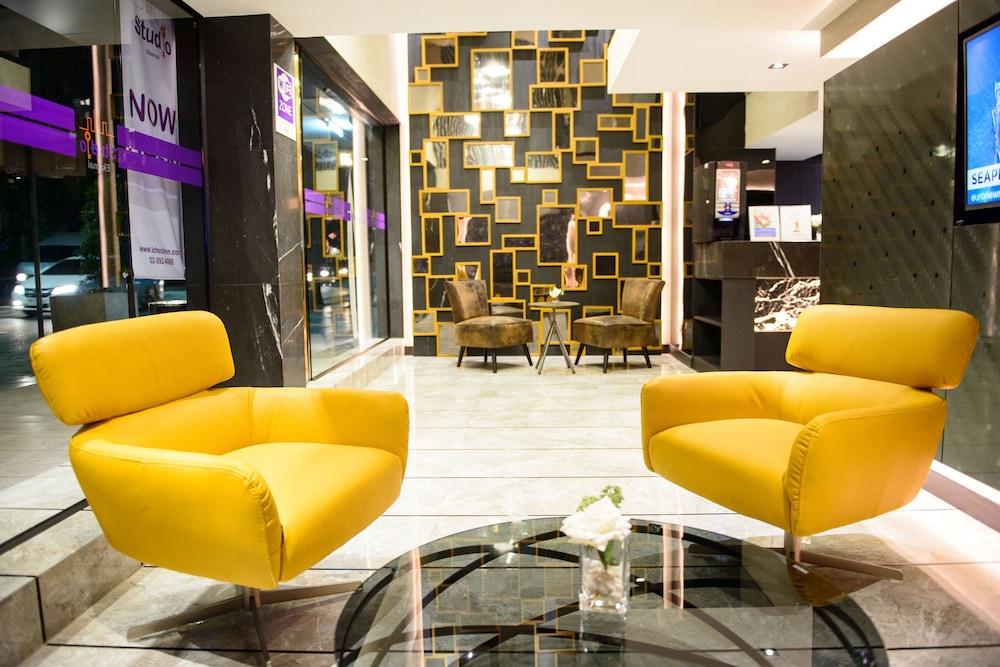 Studio Ekamai Bangkok Kültér fotó